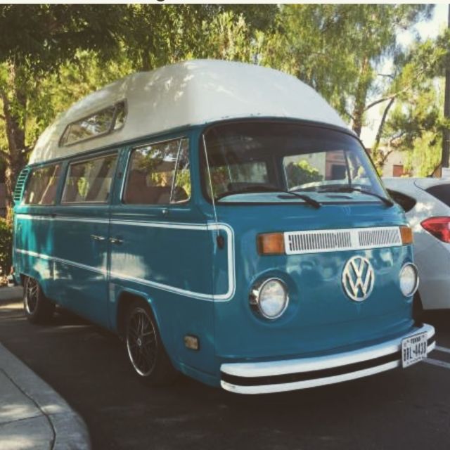 VOLKSWAGEN BUS ADVENTUREWAGEN 1977 1977 Volkswagen Bus/Vanagon