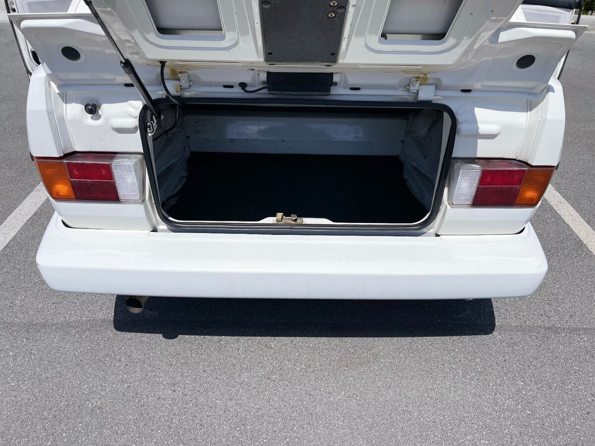 1989 Volkswagen Cabriolet - photo 12