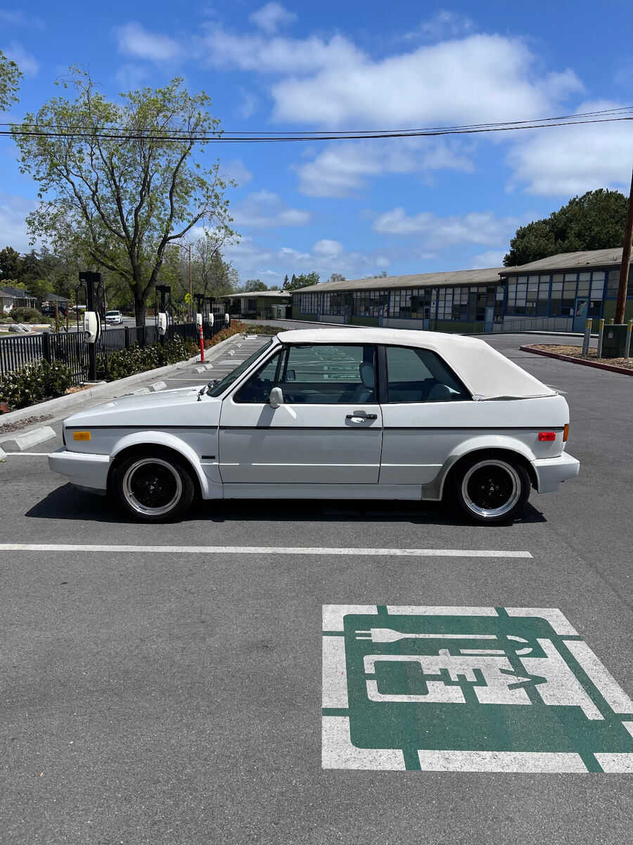 1989 Volkswagen Cabriolet - photo 2
