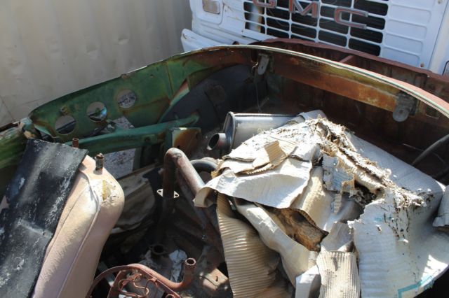 1971 Volkswagen Karmann Ghia convertible - photo 4