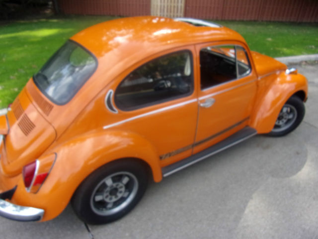 Volkswagen: Super Beetle - Original California Formula Vee Edition - Classic 1972 Volkswagen Beetle - Classic Super Beetle Coupe