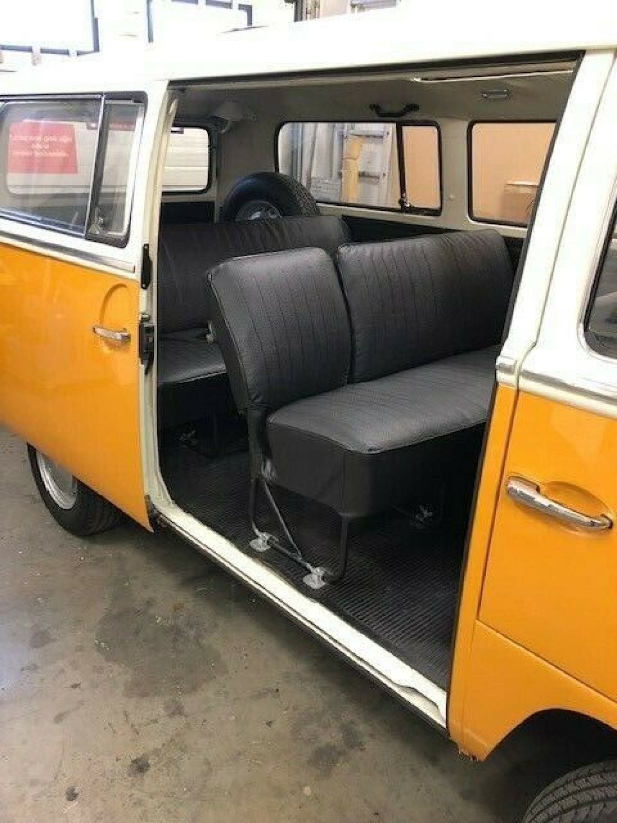 1971 Volkswagen Transporter T2A Deluxe sunroof - photo 11