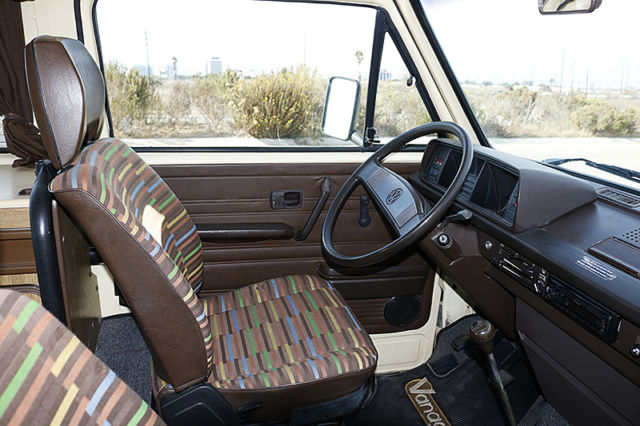 1981 Volkswagen Bus/Vanagon Campmobile Van Camper 3-Door - photo 10