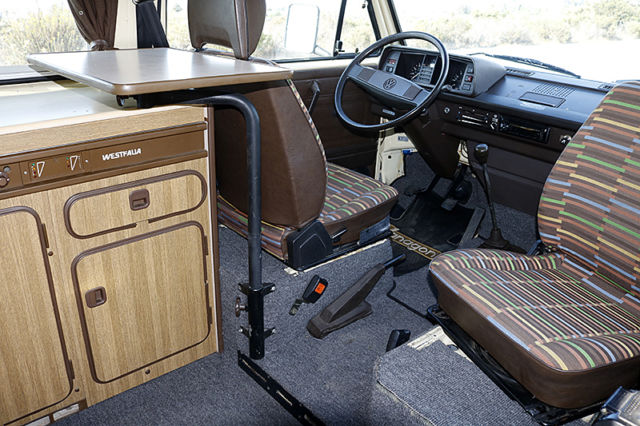 1981 Volkswagen Bus/Vanagon Campmobile Van Camper 3-Door - photo 9