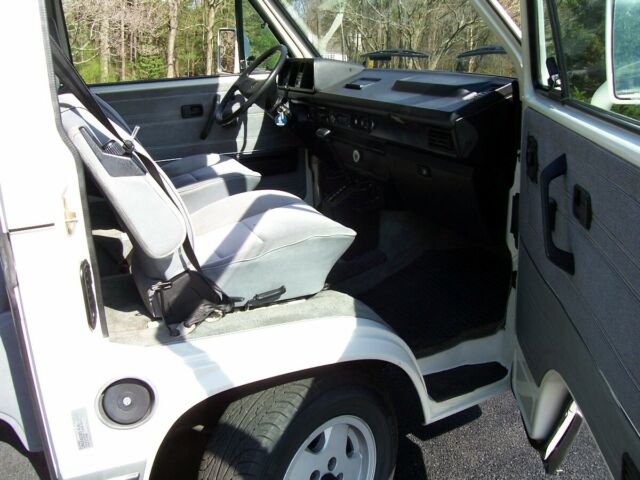 1991 Volkswagen Bus/Vanagon Carat - photo 12