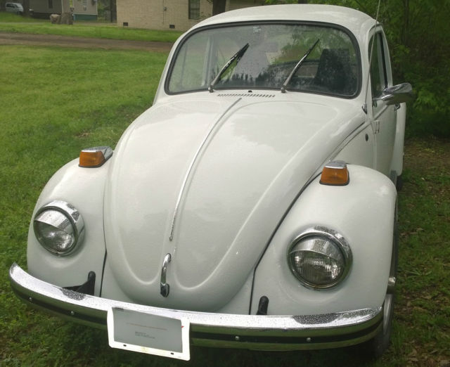 Volkswagen VW Classic Beetle 1972 Vintage Collectible Car Restored New Motor 1972 Volkswagen Beetle - Classic Bettle Classic