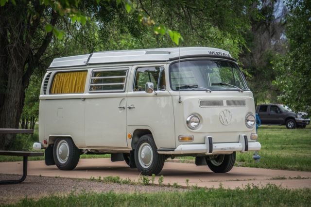 Volkswagen Westfalia Camper 1969 Volkswagen Bus/Vanagon