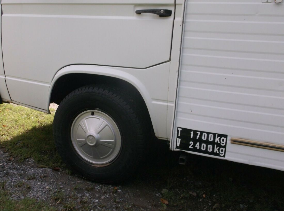 1980 Volkswagen Bus/Vanagon vinyl - photo 3