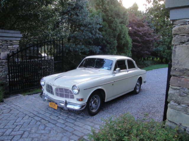 1965 Volvo 122S base