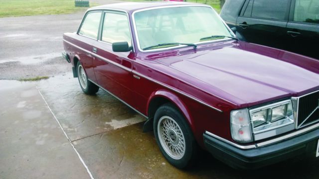 Volvo 1983 DL, great condition, low miles, two door. 1983 Volvo 240