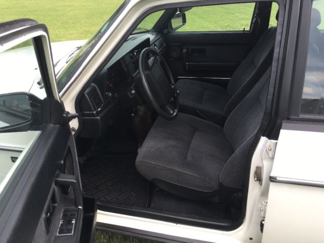 1991 Volvo 240 - photo 9