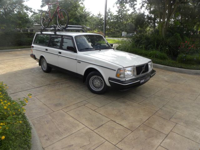 Volvo 1993 240 station wagon 1980 Volvo 240
