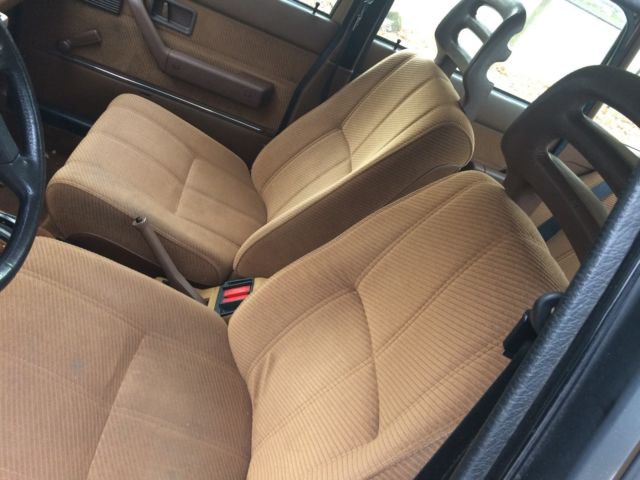 1986 Volvo 240 4 door sedan - photo 3