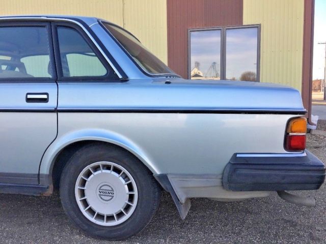 1987 Volvo 240 DL - photo 5