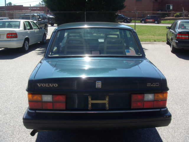 1992 Volvo 240 - photo 4