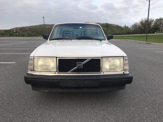 Volvo 240 clean 1993 Volvo 240