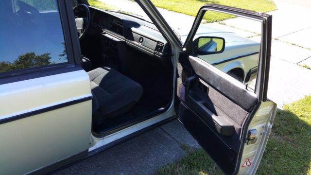 1992 Volvo 240 - photo 7