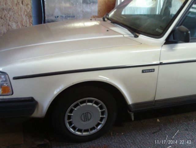 1993 Volvo 240 - photo 2