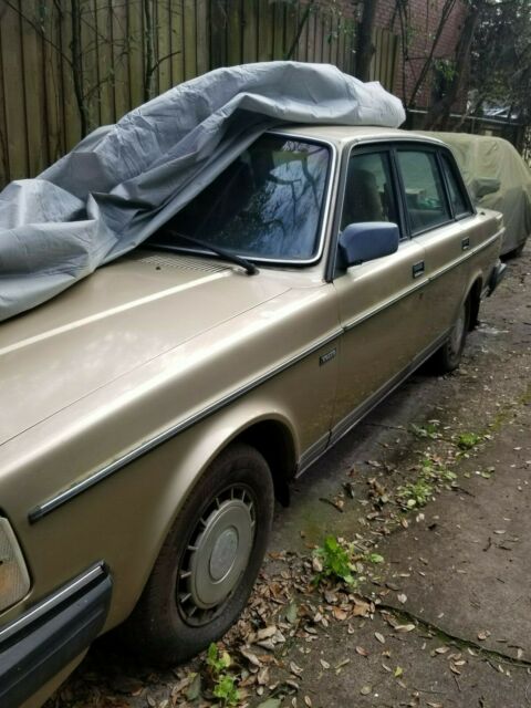 1988 International Harvester VOLVO 240D DEDAN-4DOORS - photo 2