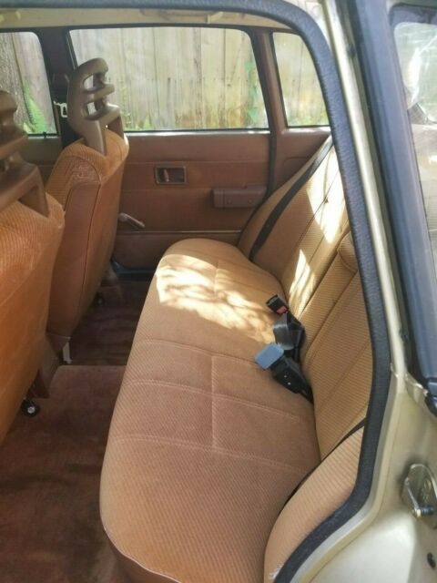 1988 International Harvester VOLVO 240D DEDAN-4DOORS - photo 5