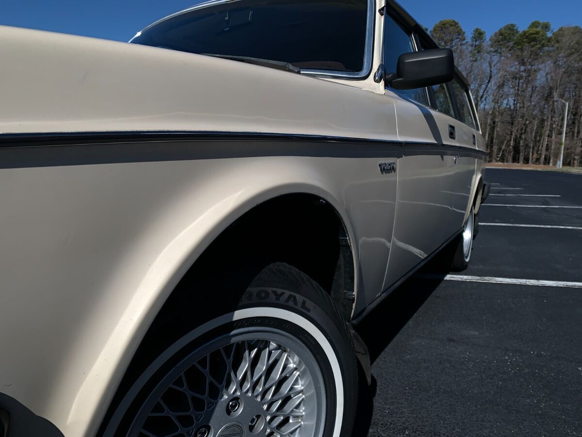 1983 Volvo 240 - photo 3