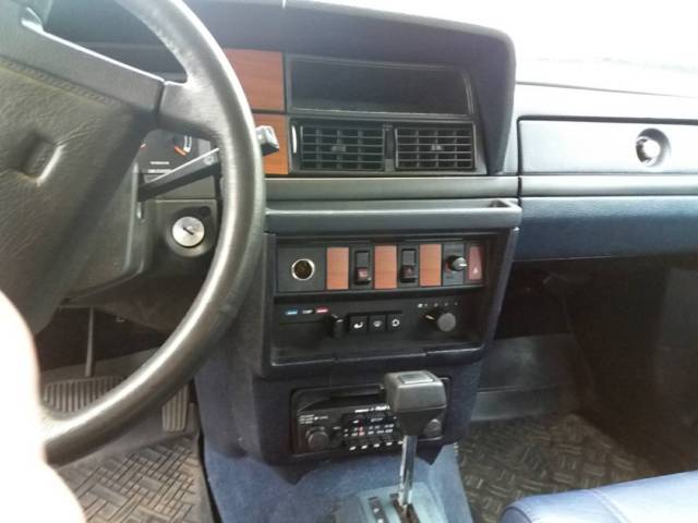 1986 Volvo 245 DL - photo 4