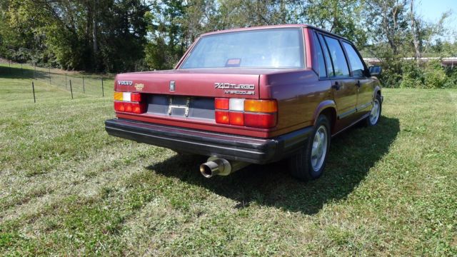 1987 Volvo 740 Deep Red-Burgundy - photo 4