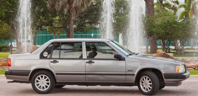 1994 Volvo 940 Level II Turbo w/ Nordic Package - photo 4