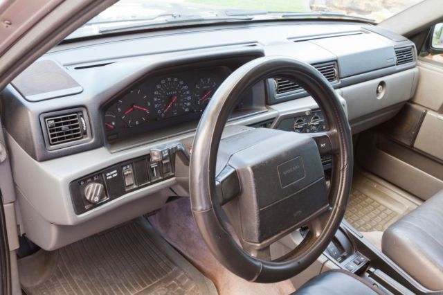 1994 Volvo 940 Level II Turbo w/ Nordic Package - photo 9