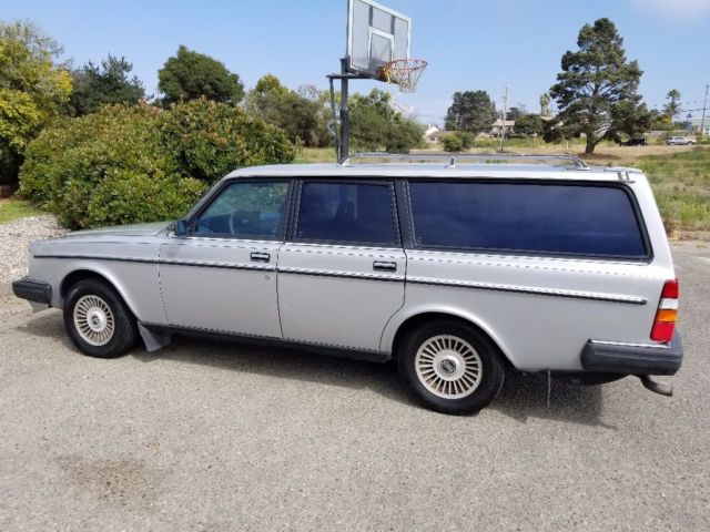 1983 Volvo 240 GL wagon - photo 3