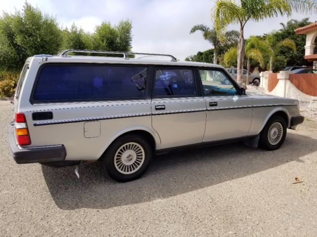 1983 Volvo 240 GL wagon - photo 5