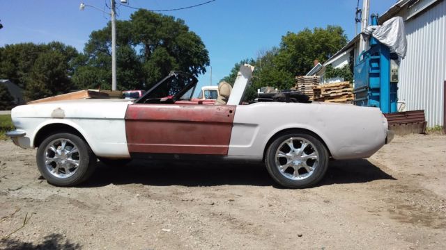 1965 Ford Mustang CONVERTIBLE - photo 2