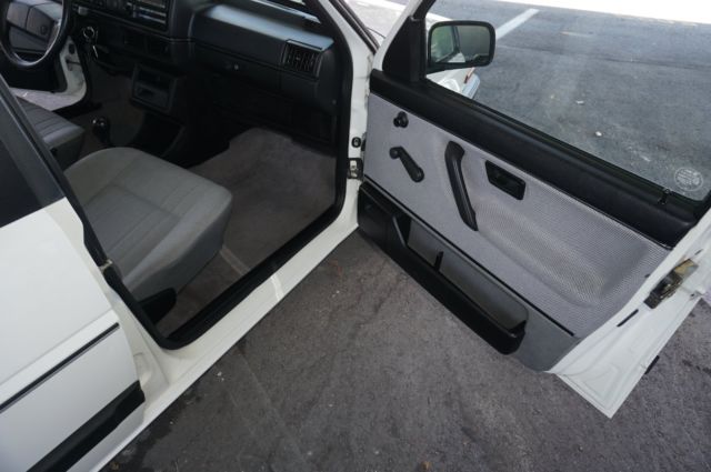 1989 Volkswagen Jetta - photo 11