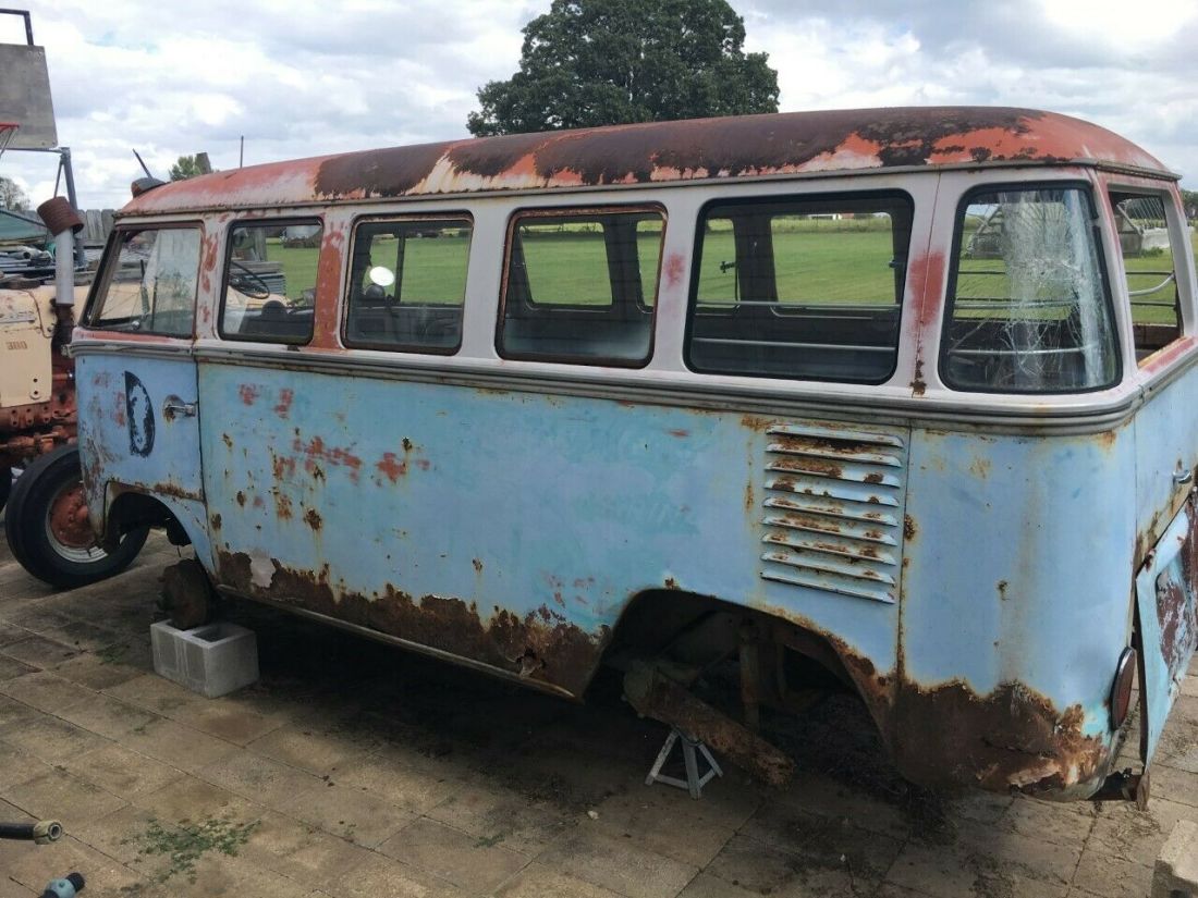 VW Bus 15 Window 1963 Volkswagen Bus/Vanagon