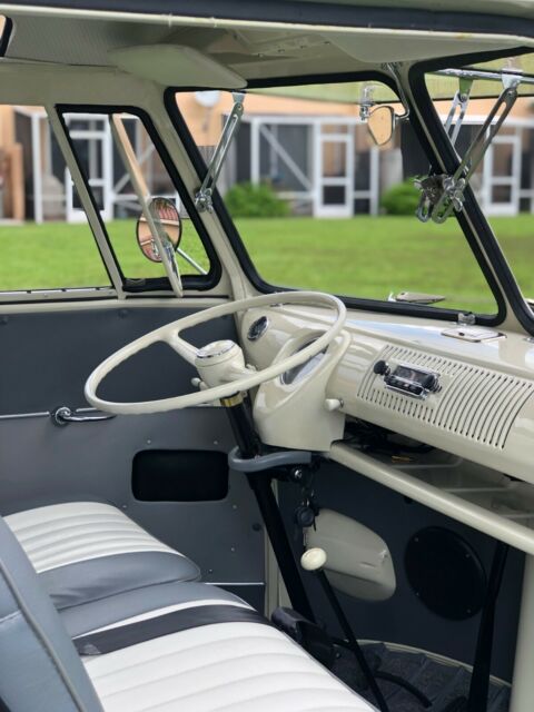 1975 Volkswagen Bus/Vanagon - photo 7