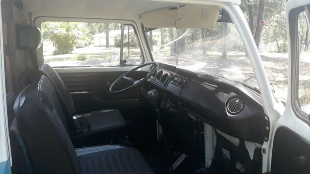 1971 Volkswagen Bus/Vanagon CAMPER - photo 4