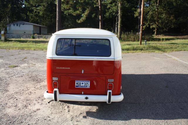 VW bus Deluxe 1971 1971 Volkswagen Bus/Vanagon T2
