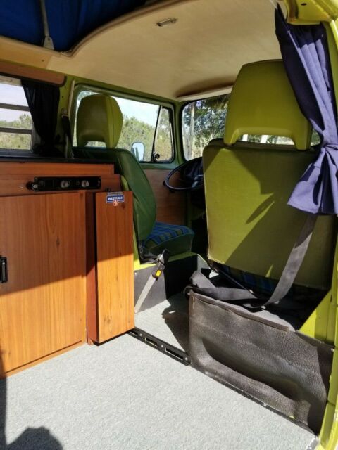 1977 Volkswagen Bus/Vanagon CAMPER - photo 11