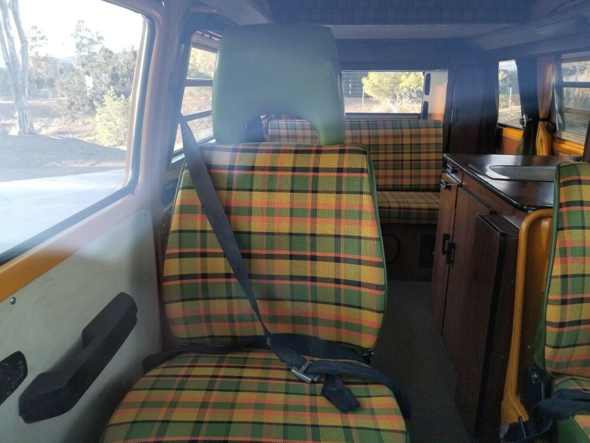1977 Volkswagen Bus/Vanagon CAMPER - photo 11