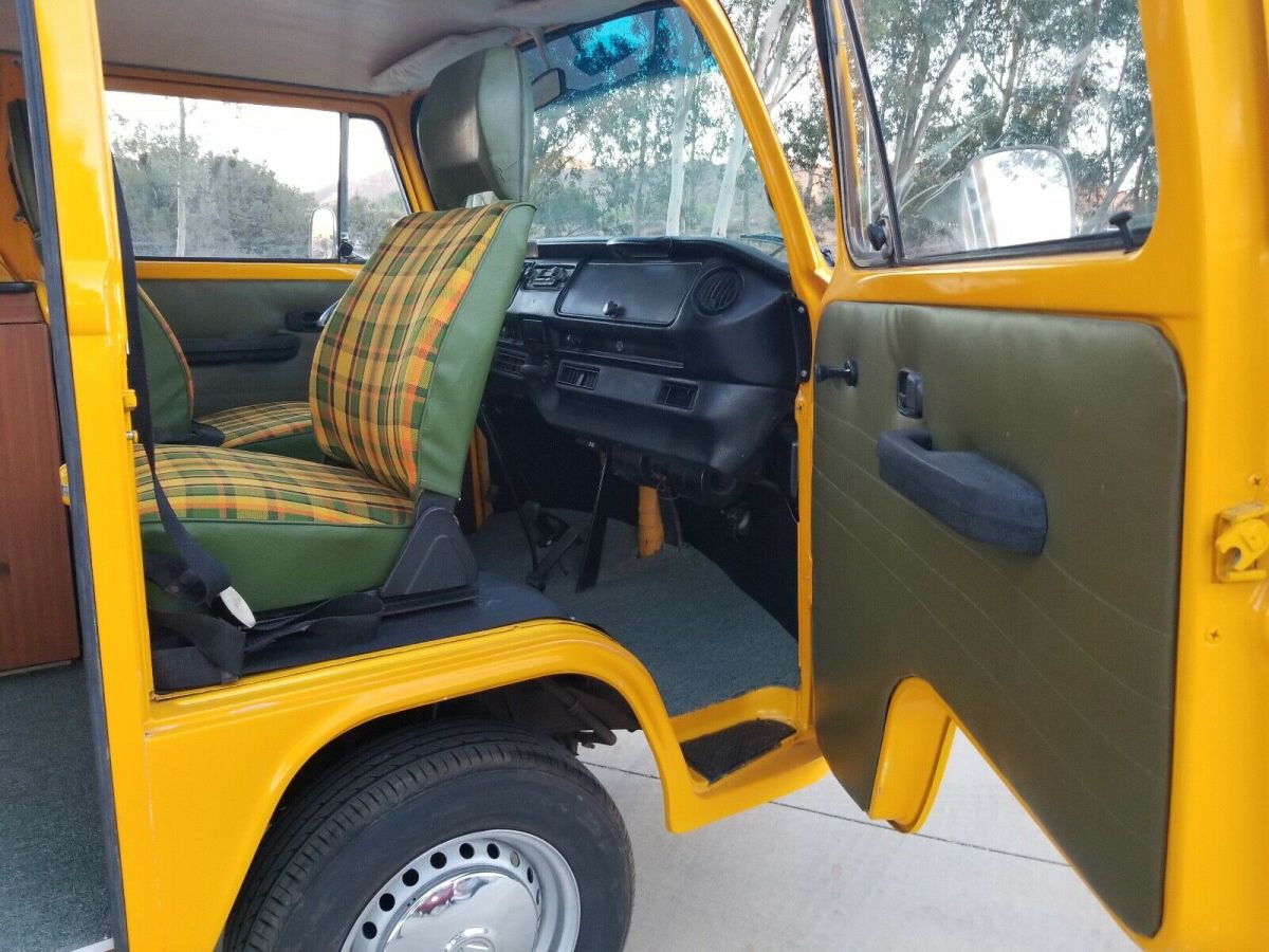 1977 Volkswagen Bus/Vanagon CAMPER - photo 13