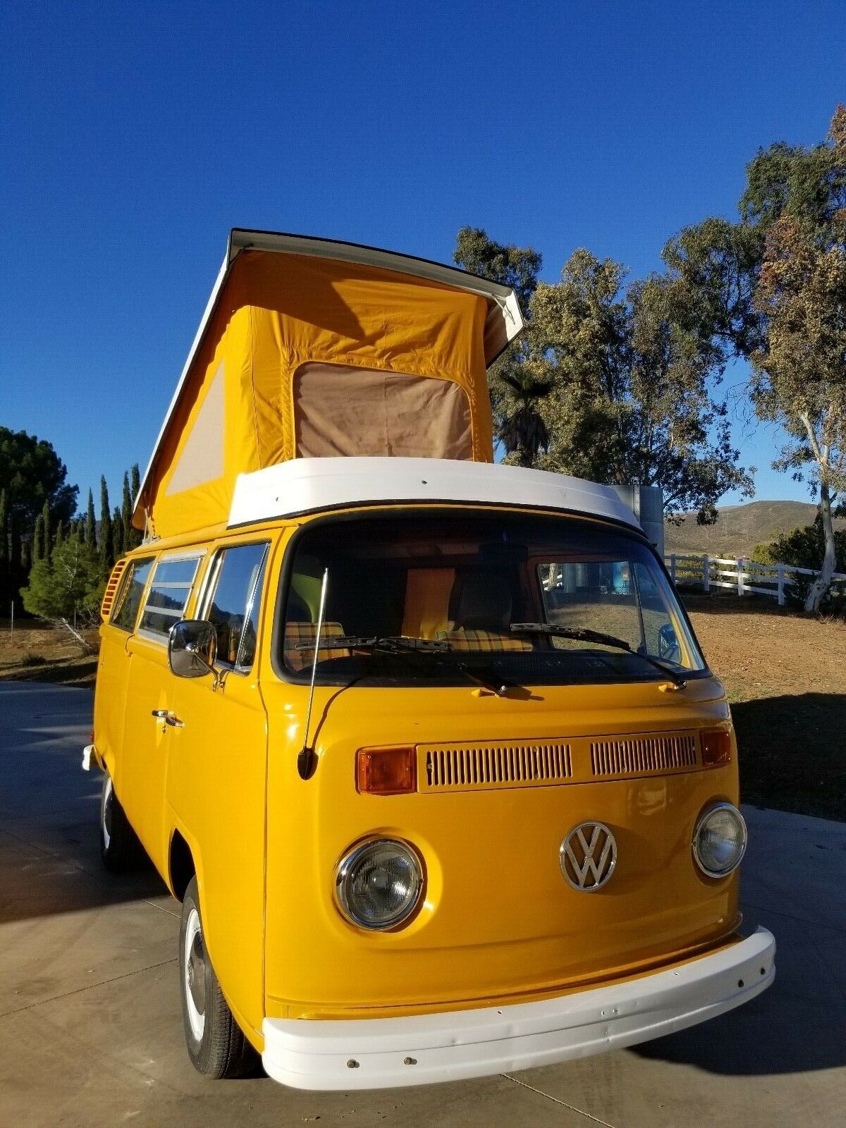 1977 Volkswagen Bus/Vanagon CAMPER - photo 2