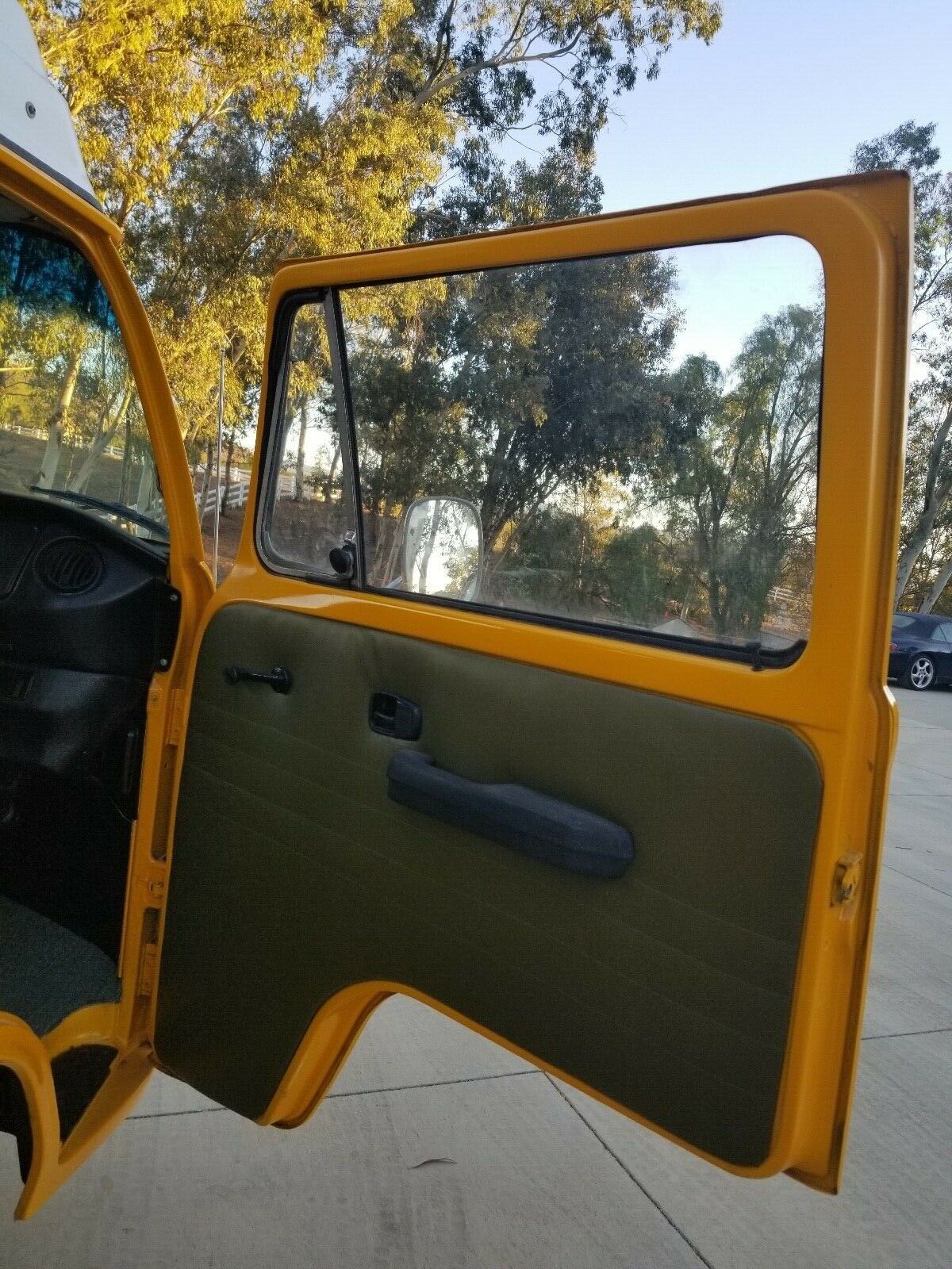 1977 Volkswagen Bus/Vanagon CAMPER - photo 9