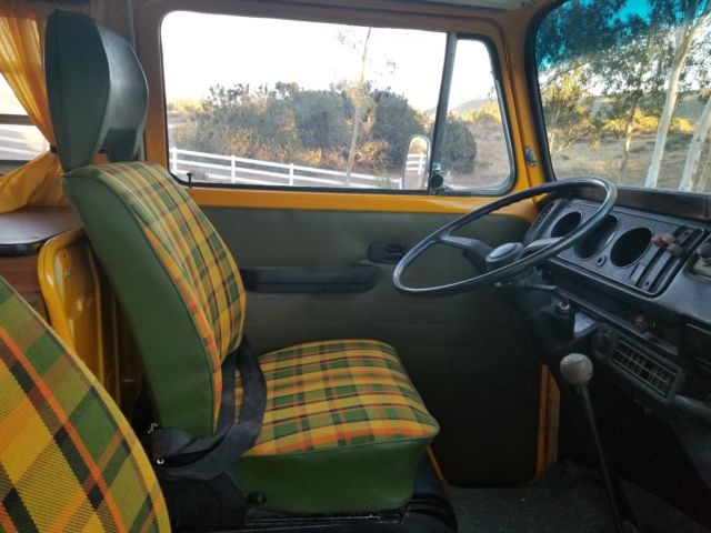 1976 Volkswagen Bus/Vanagon CAMPER - photo 11