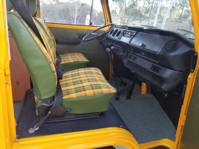 1976 Volkswagen Bus/Vanagon CAMPER - photo 13