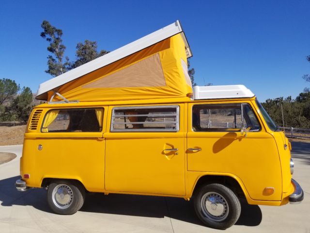 1976 Volkswagen Bus/Vanagon CAMPER - photo 2
