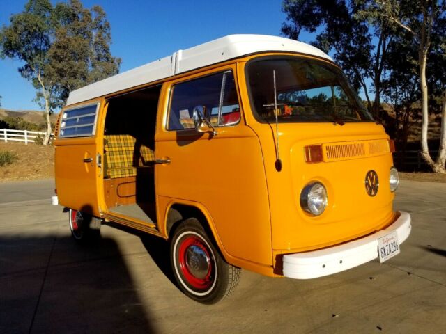 1975 Volkswagen Bus/Vanagon CAMPER - photo 3