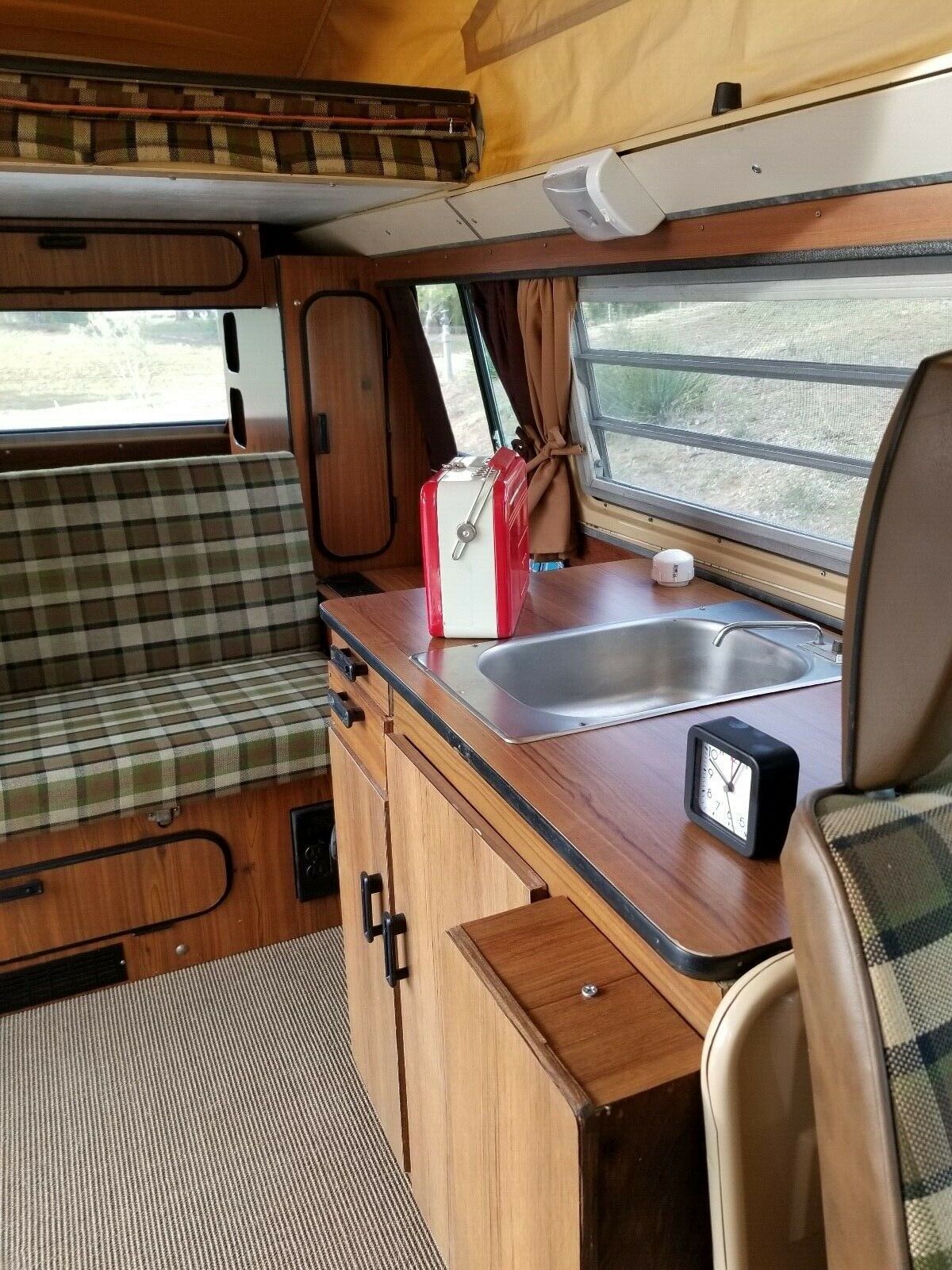1979 Volkswagen Bus/Vanagon CAMPER - photo 11