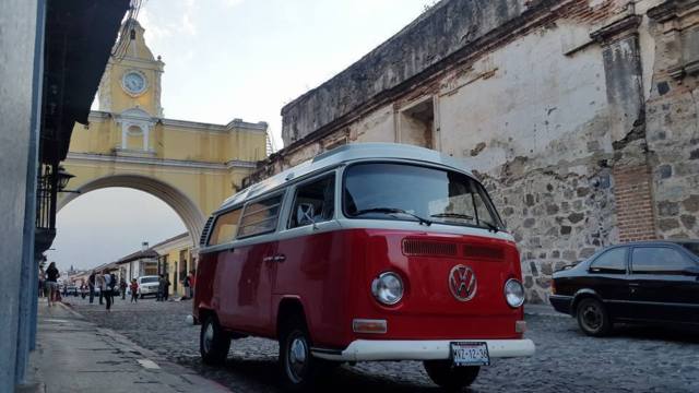 VW Bus T2 Westfalia Camper 72 1972 Volkswagen Bus/Vanagon 2-doors