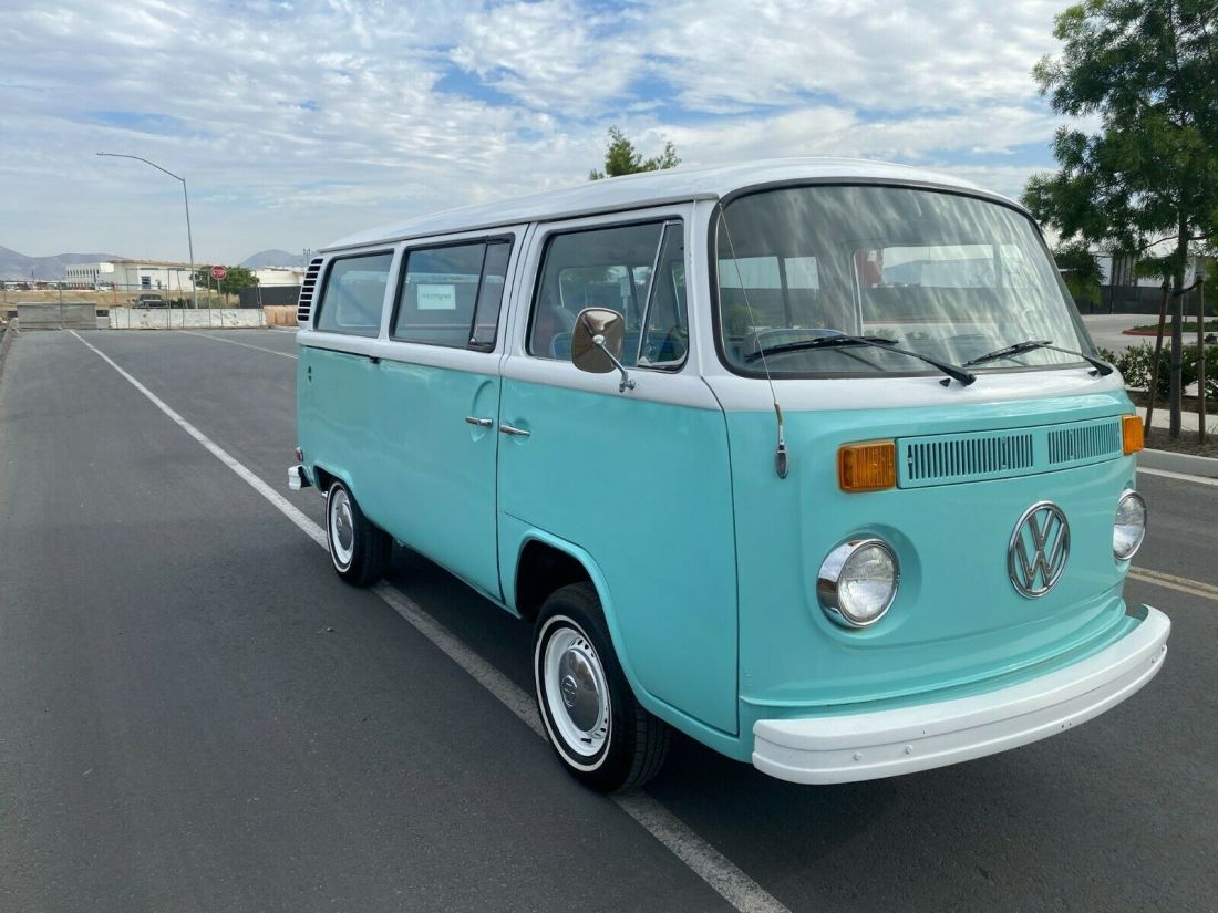 1974 Volkswagen Bus/Vanagon CAMPER - photo 4