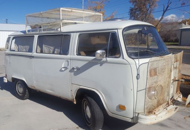 VW Bus Vanagon - 1973 Barn Find - Original Paint Custom Brush Guard & Roof Rack 1973 Volkswagen Bus/Vanagon Custom